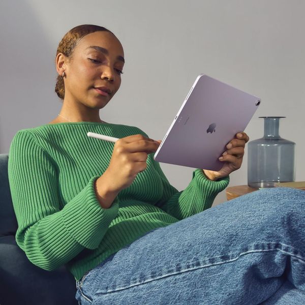 Планшет Apple iPad Air 13 (M2, 2024) 256 ГБ Wi-Fi + Cellular Сияющая звезда | Starlight