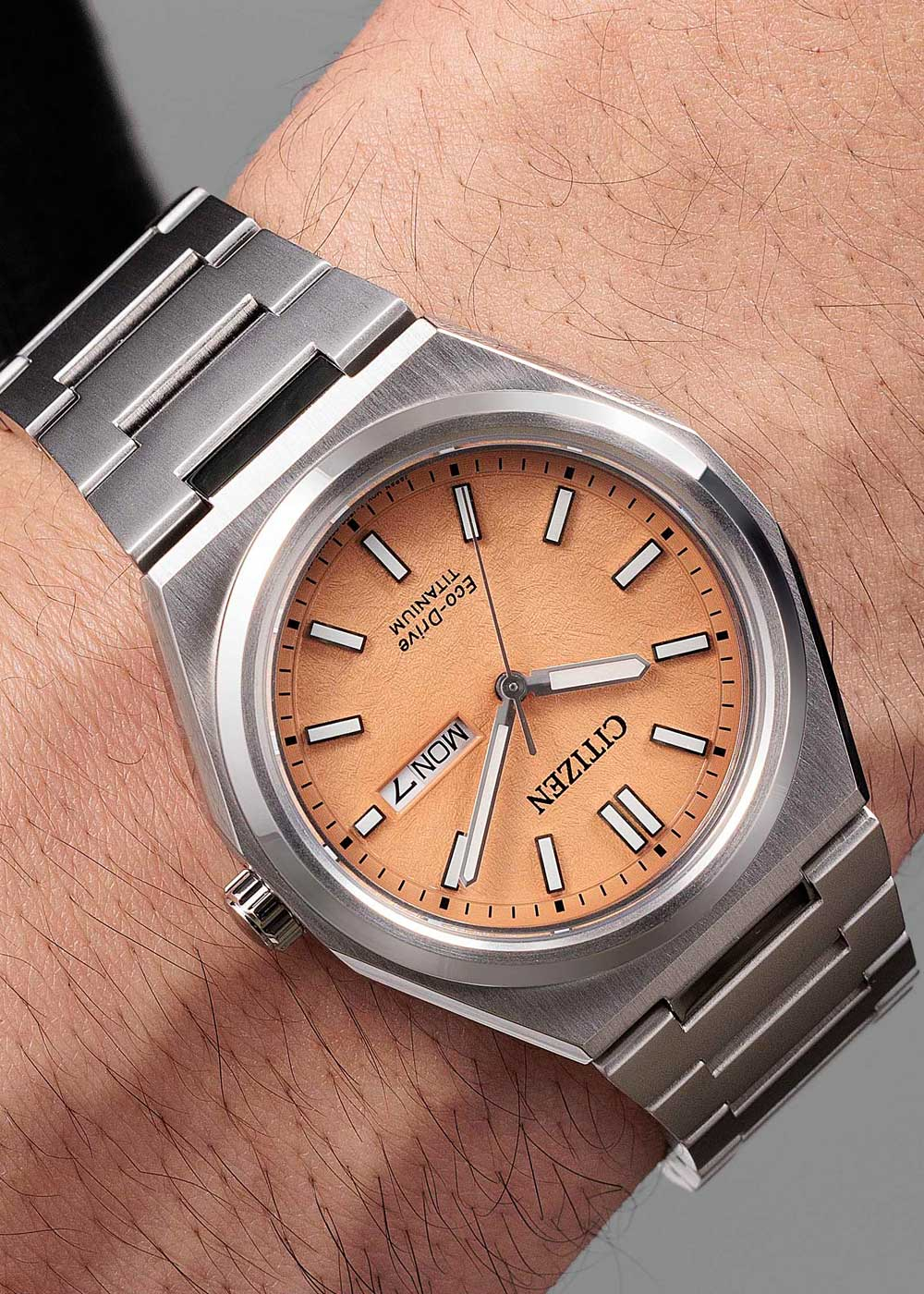 Мужские наручные часы Citizen AW0130-85Z