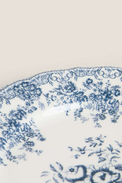 ZARA HOME КЕРАМИЧЕСКАЯ ПЛОСКАЯ ТАРЕЛКА С ЦВЕТАМИ, СИНИЙ