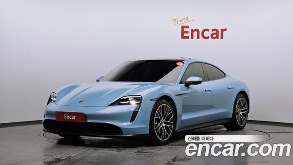 Porsche Taycan Base — 2023