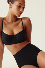 Лёгкие корректирующие трусы, не оставляющие следов, 2 шт. - H&M