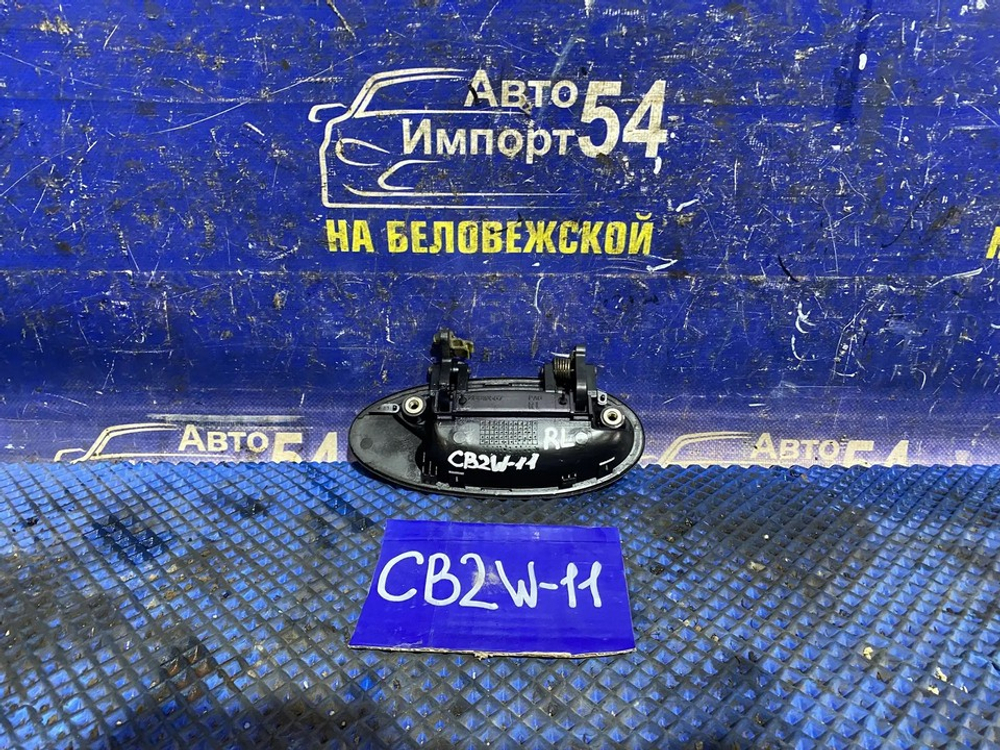 Ручка двери задней левой внешняя MITSUBISHI LIBERO 2001