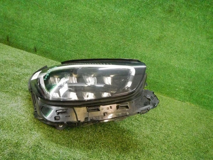 Фара правая Mercedes E W213 (2020-2023) LED