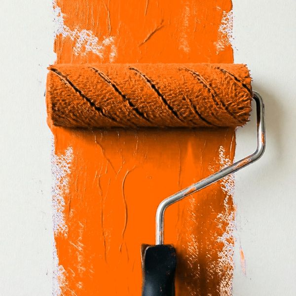 Композитные панели 3 и 4 мм в корпоративном цвете Ситилинк (Pantone 1585 C) для объектов в России