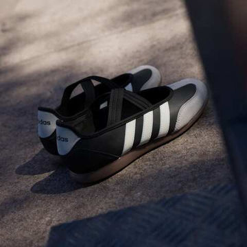 ADIDAS Балетки Barreda Mary Jane, черный/белый
