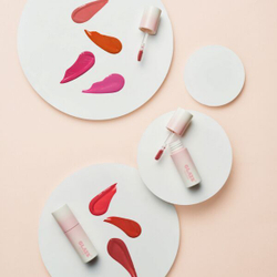 Блеск для губ Black Rouge Chewy Lip Glaze #GZ01 Peach Blossom, 3.5г