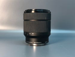 Sony FE 28-70mm f/3.5-5.6 OSS