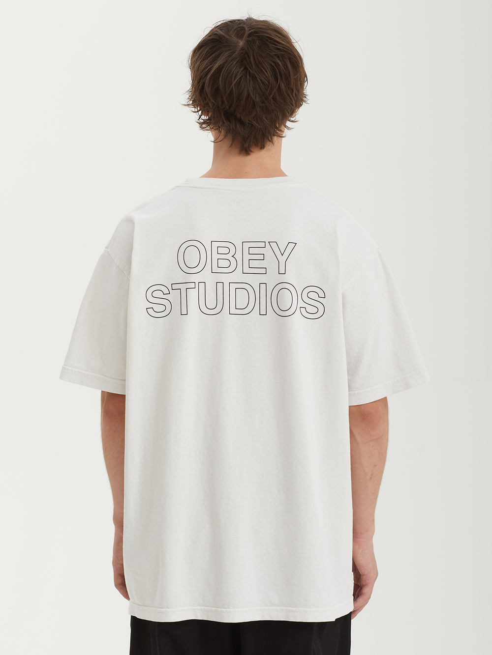 Мужская Футболка Obey Studios Outline
