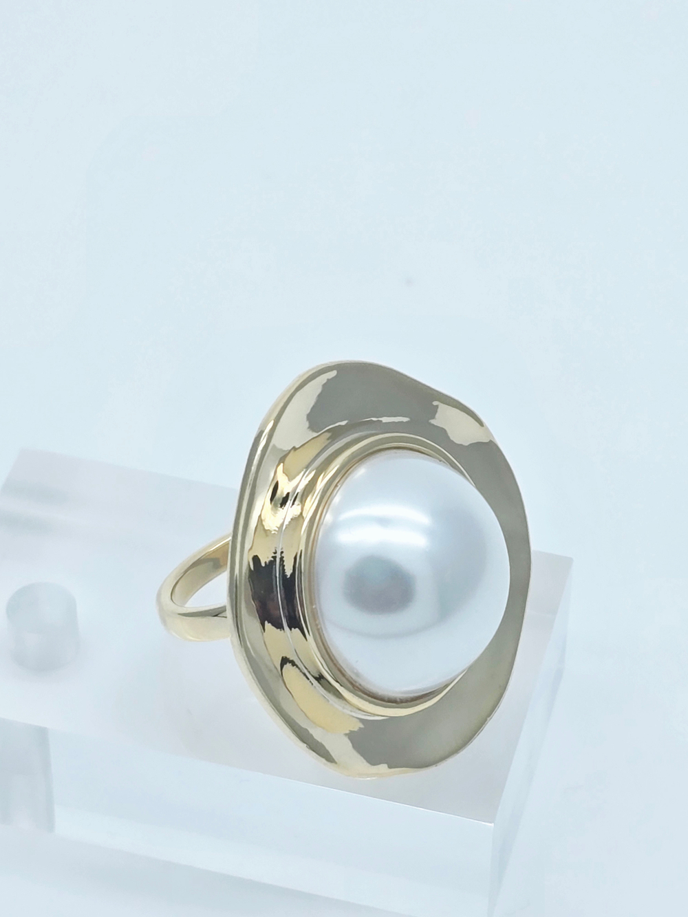 91004640 Кольцо Selena Pearls