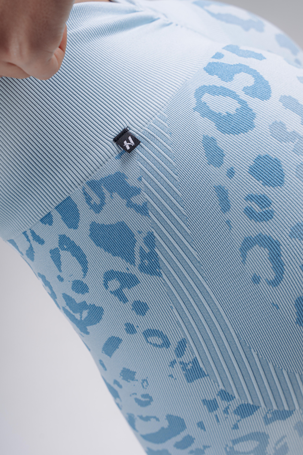 Шорты Push-Up Compression Leopard Shorts PRIMAL 856 Голубые