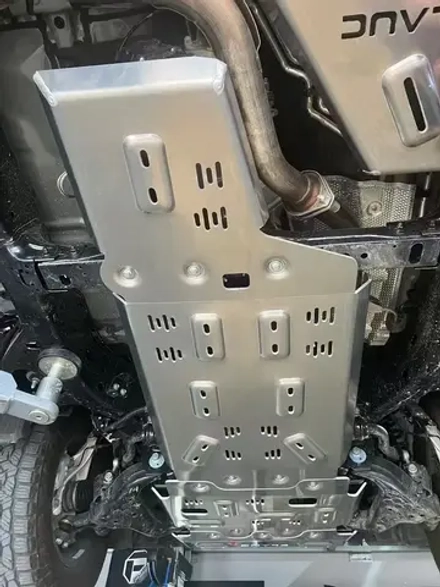 Защита днища 5мм для Toyota Land Cruiser Prado 250 2024 LC250 Тойота Прадо Крузак защита картера кпп двигателя бака