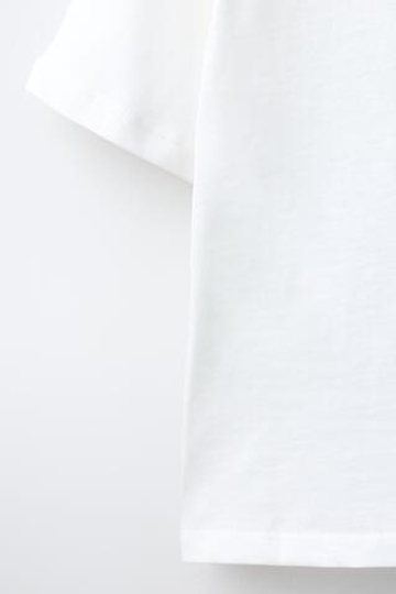 ZARA ФУТБОЛКА С ФОТОПРИНТОМ JENNIE ©™, БЕЛЫЙ