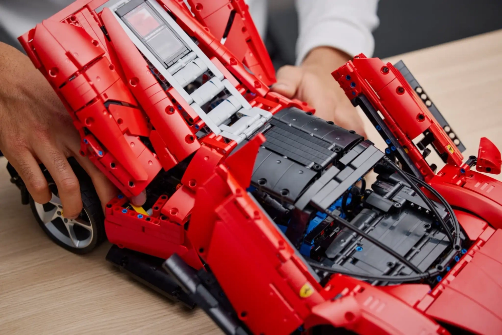 Конструктор LEGO Technic 42143 Ferrari Daytona SP3