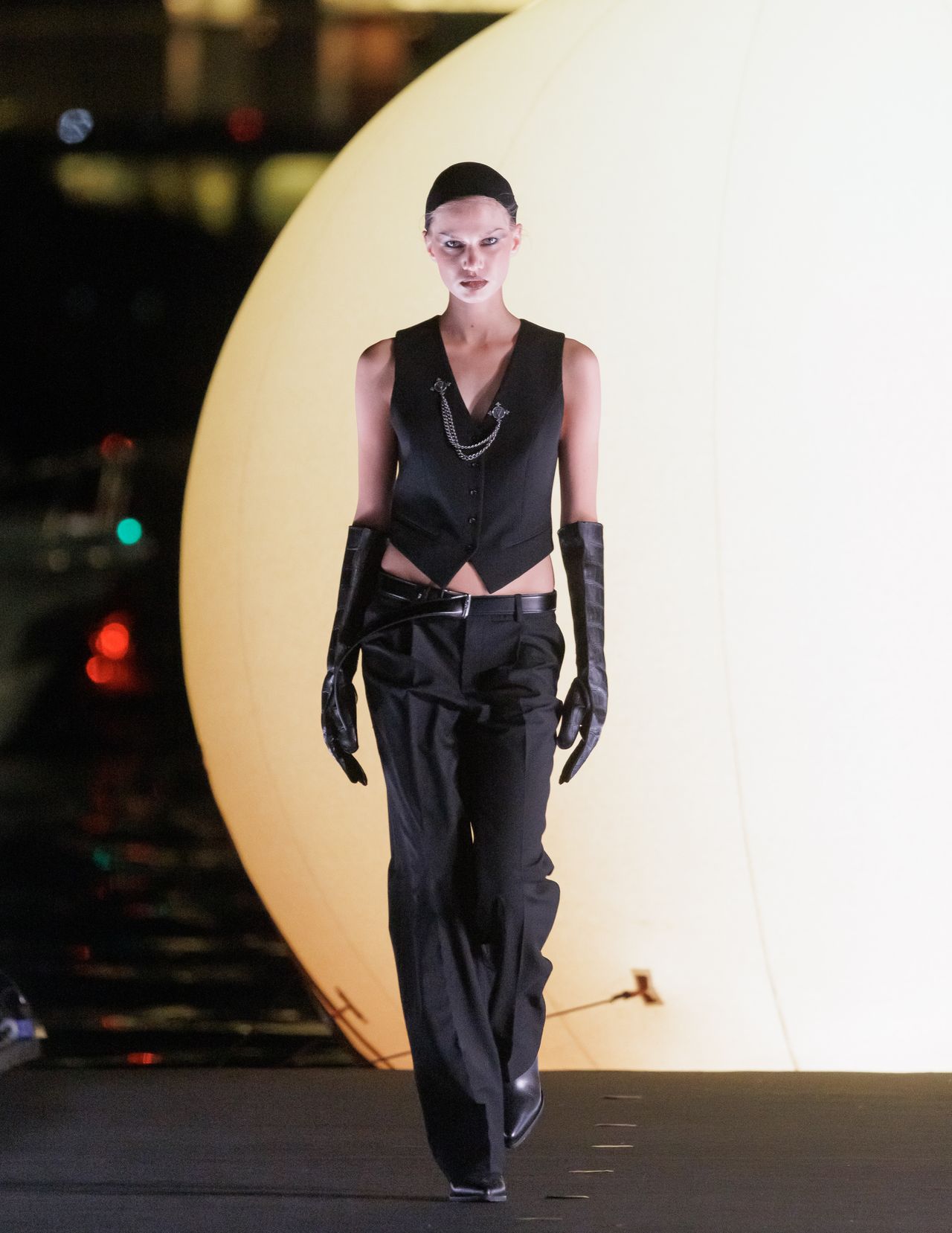 Look 19