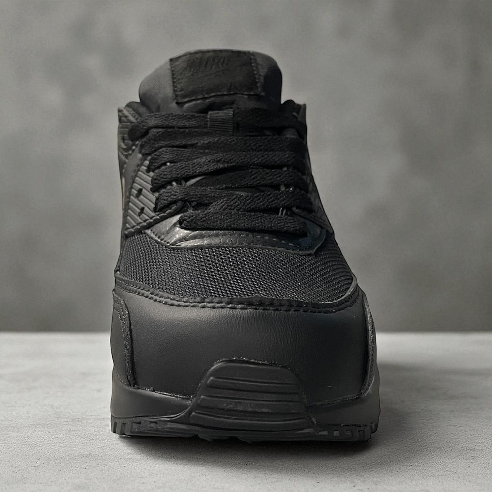 Nike Air Max 90 • Black