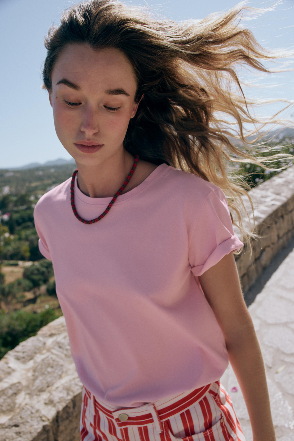 ХЛОПКОВАЯ ФУТБОЛКА В СТИЛЕ РУСТИК — ZARA