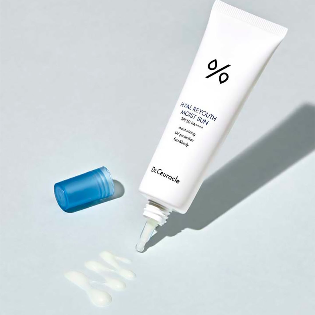 Солнцезащитный крем Dr.Ceuracle Hyal Reyouth Moist Sun spf 50+ 50 мл