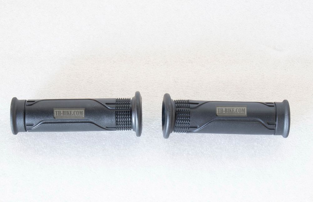 Grips set, (53140-KYJ-900 / 53166-KYJ-900 copy). Aftermarket. 1 Pair