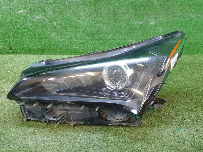 Битая Фара левая Lexus NX 1 (2017-2021) LED