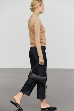 Massimo Dutti Свитер из смесовой шерсти с высоким воротником, цвет верблюжьей шерсти