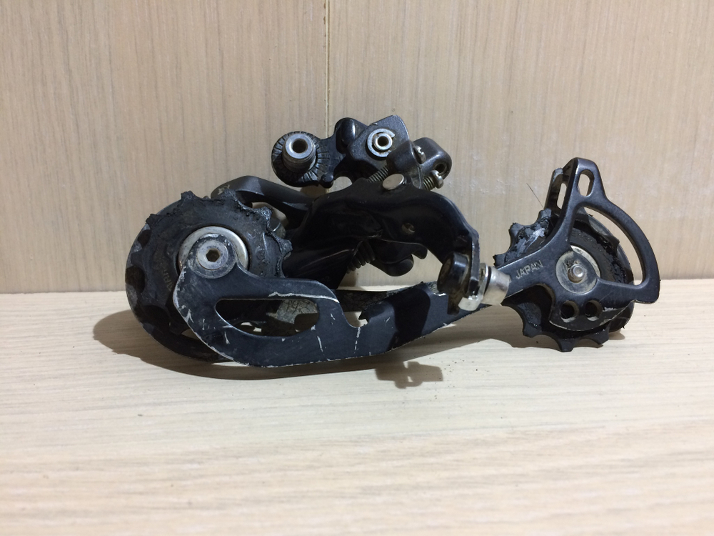 Задний переключатель Shimani SLX RD-M662