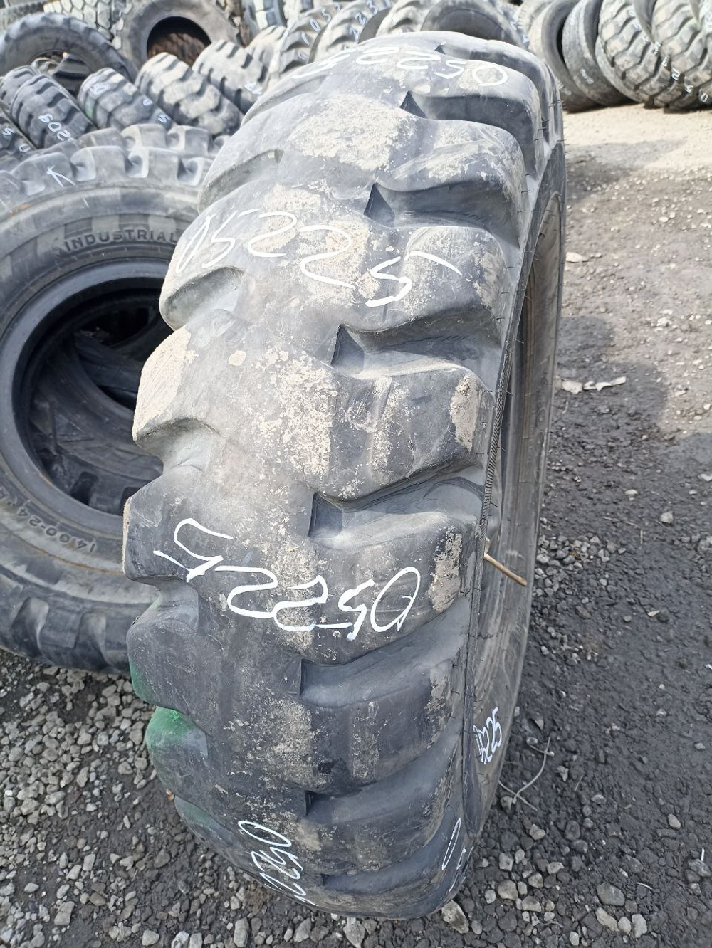 14.00-24 Nokian RTG шина б/у