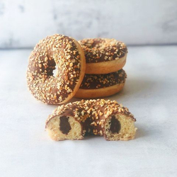 Донат Nutty с ореховой начинкой Stokson (68гр/12шт)