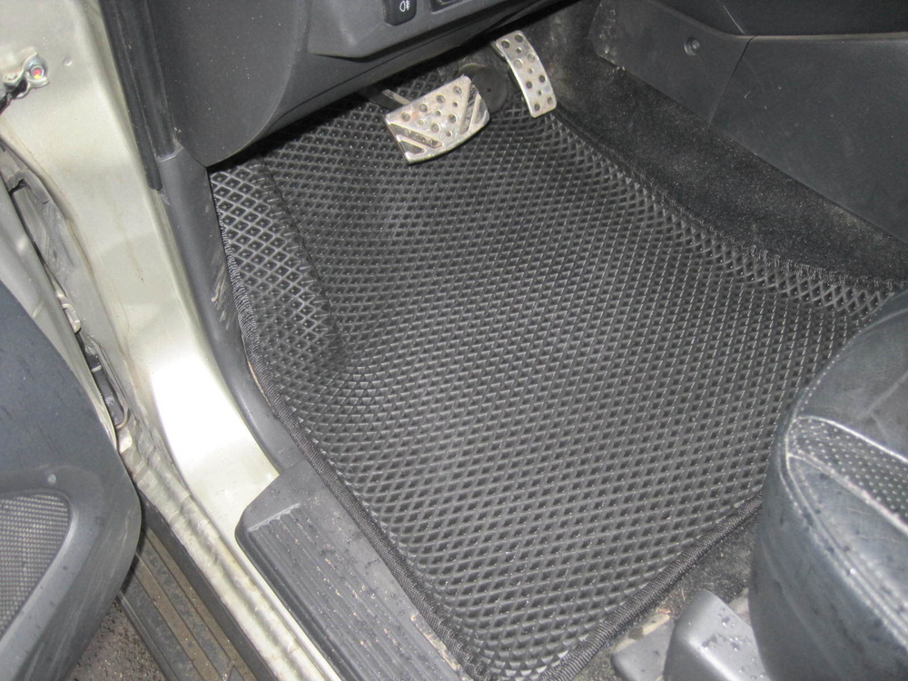 Автоковрики для Mitsubishi Pajero IV, (2006-->)