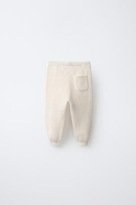 ZARA БРЮКИ-ДЖОГГЕРЫ ИЗ РИФЛЕНОЙ ТКАНИ, СВЕТЛО-БЕЖЕВЫЙ