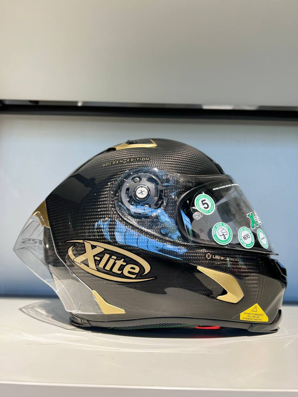 Шлем X-LITE X-803 RS ULTRA CARBON Golden Edition 33