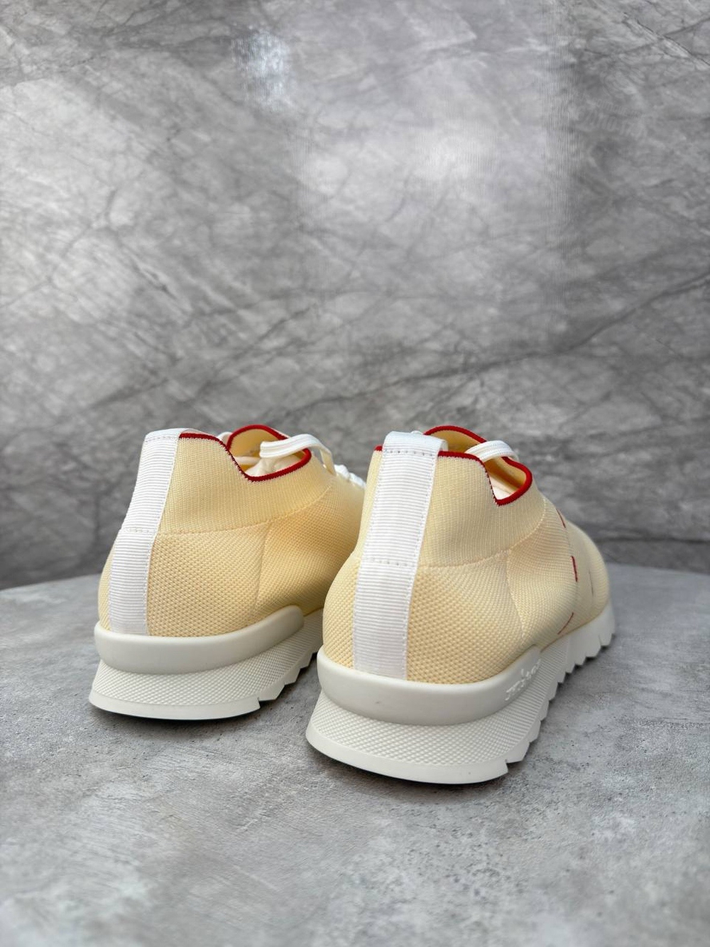 Кроссовки Kiton