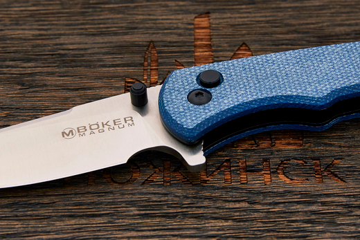 Складной нож Magnum 01SC722 Bluejay, клинок 86мм, сталь 440A, рукоять микарта