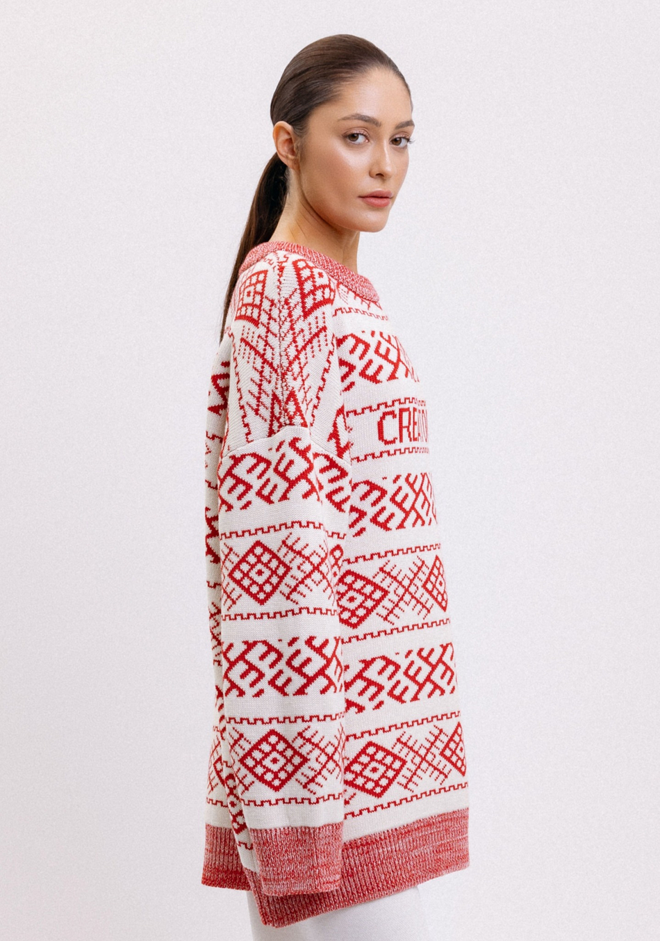Джемпер с новогодним орнаментом