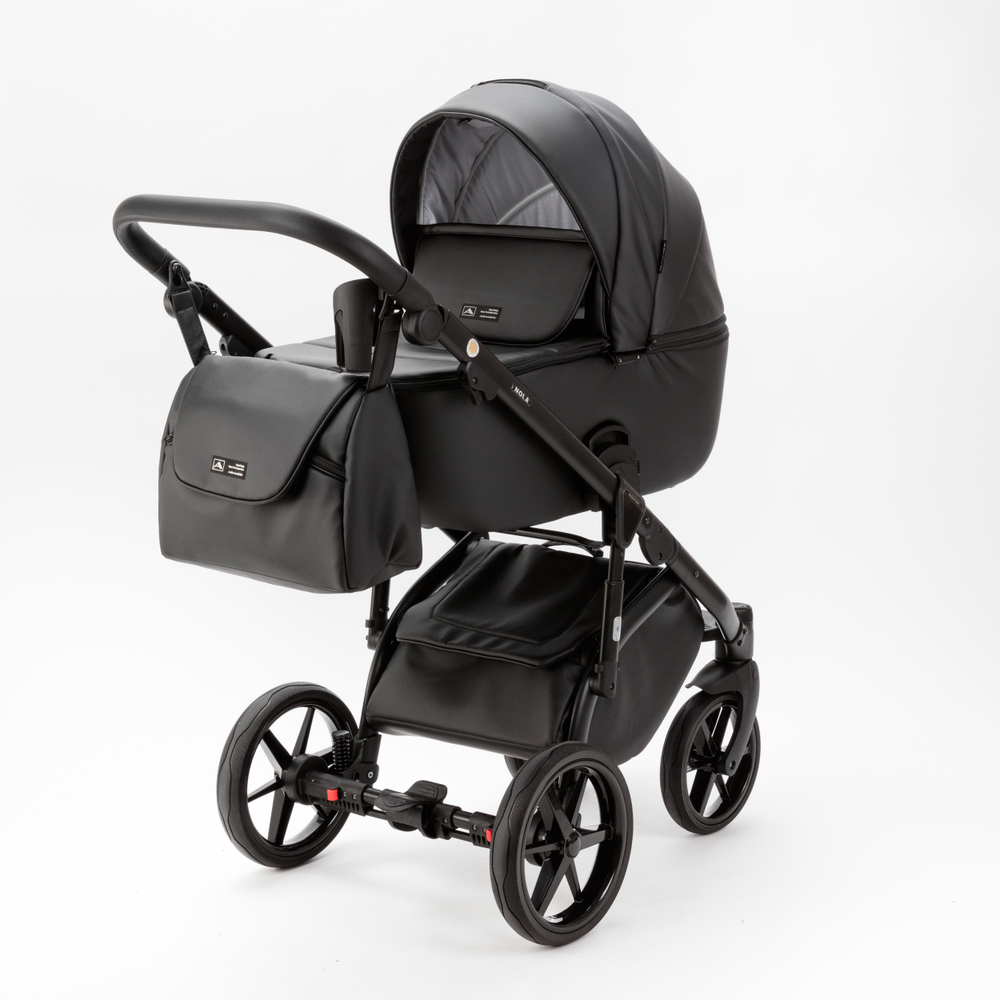 Детская универсальная коляска Adamex NOLA Deluxe 2 в 1 N-SA2 (Черная экокожа)
