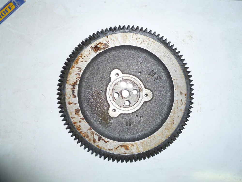 Вал коленчатый с маховиком KM2V80/Crankshaft/Flywheel