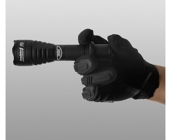 Тактический фонарь Armytek Predator Pro теплый свет