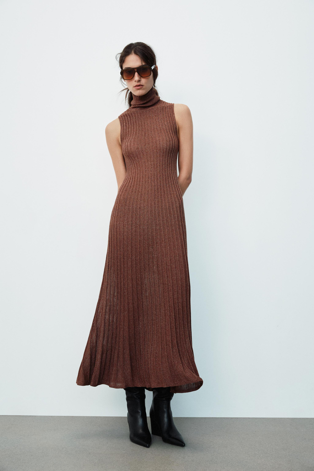 ДЛИННОЕ ПЛАТЬЕ ИЗ ТРИКОТАЖА С БЛЕСТЯЩЕЙ НИТЬЮ — ZARA