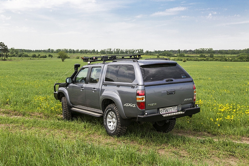 Бампер силовой задний Mazda B2500/BT50, Ford Ranger T5 2006-2010 с квадратом под фаркоп РИФ