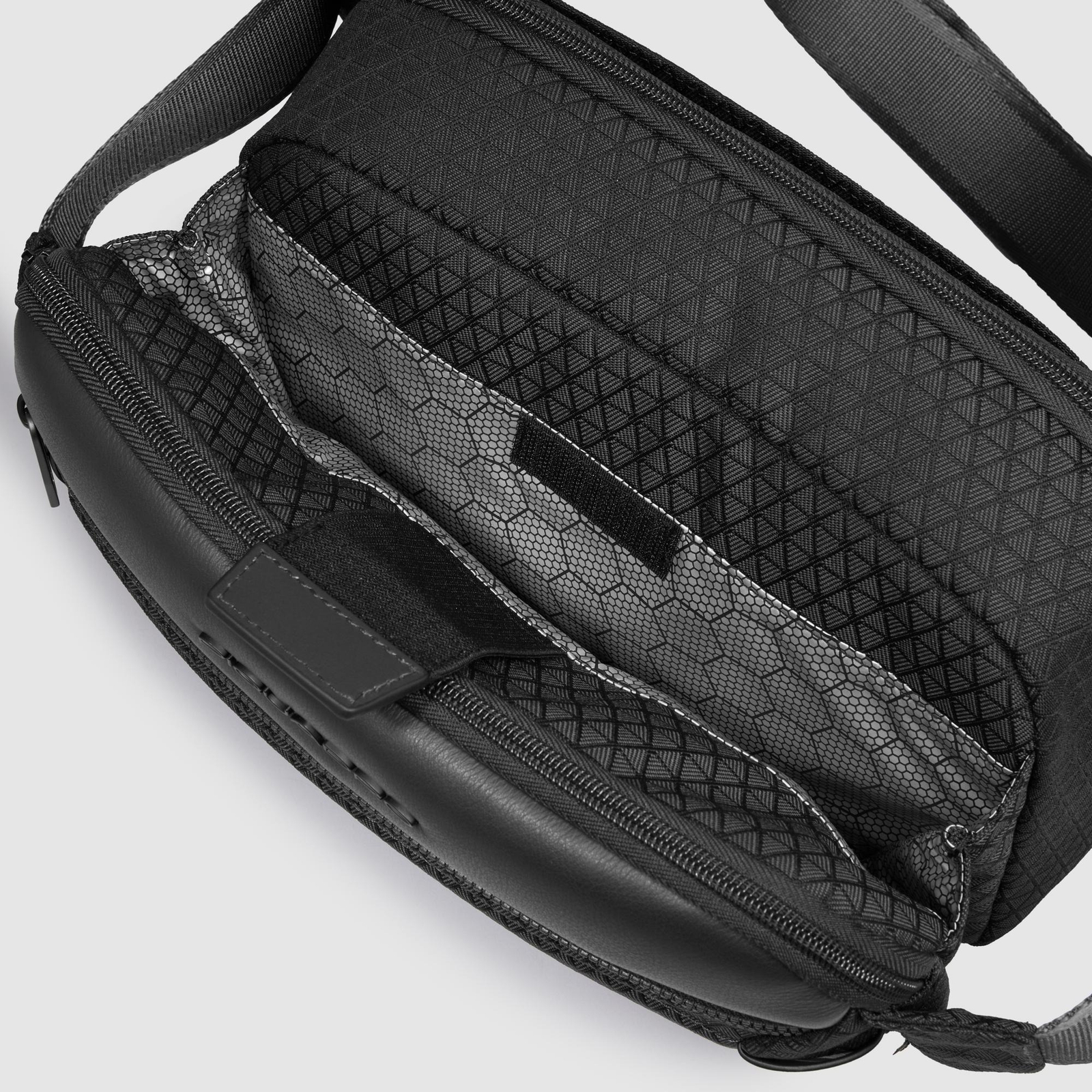Поясная сумка Hexagon CA6885W139/Nero