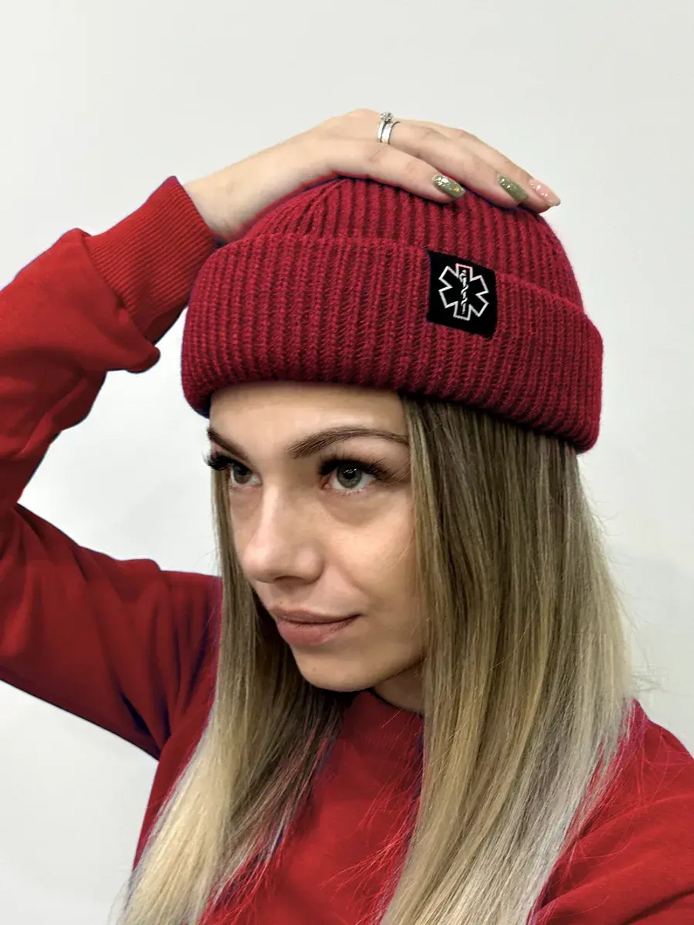Шапка Скорая помощь