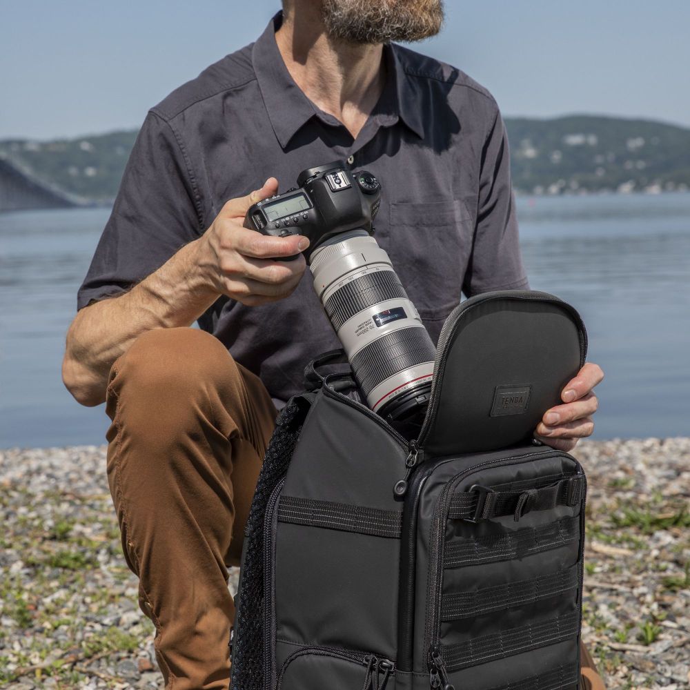 Фоторюкзак Tenba Axis v2 Tactical Backpack 20 Black 637-754