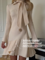 Ассиметричное платье поло с шарфом с мехом