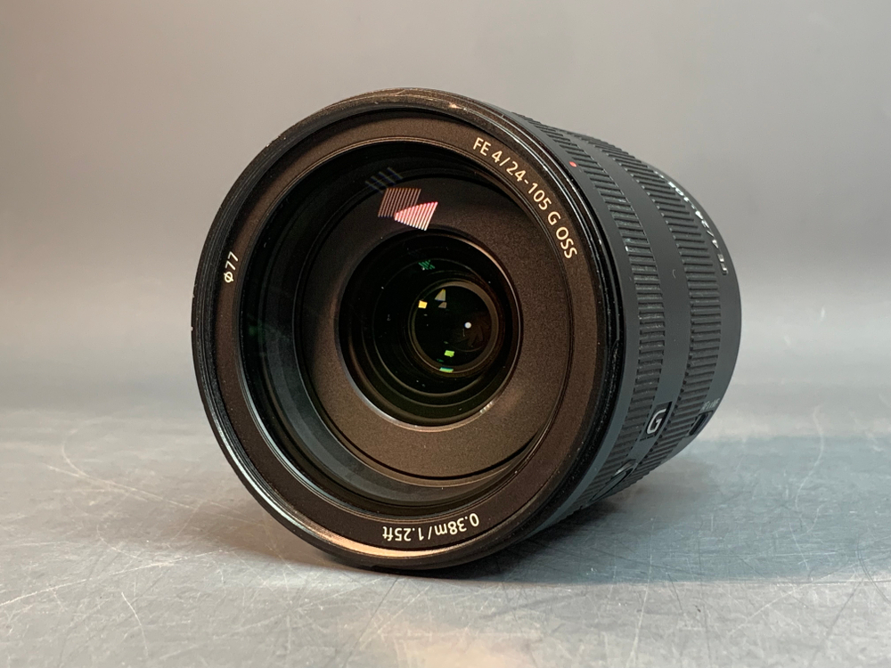 Sony FE 24-105mm 4 G OSS, не большие сколы на передней линзе