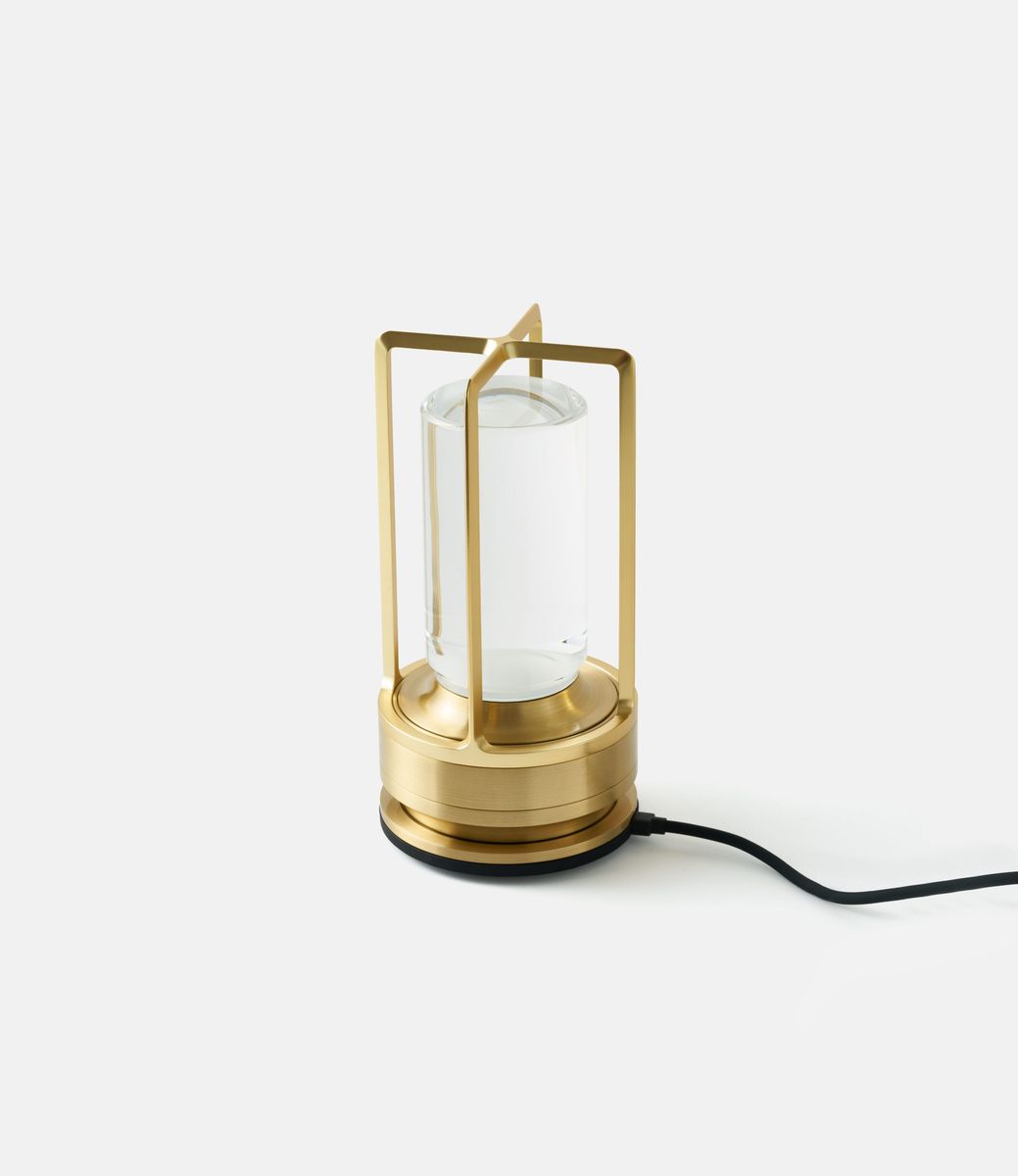 Ambientec Turn+ Brass — лампа из латуни