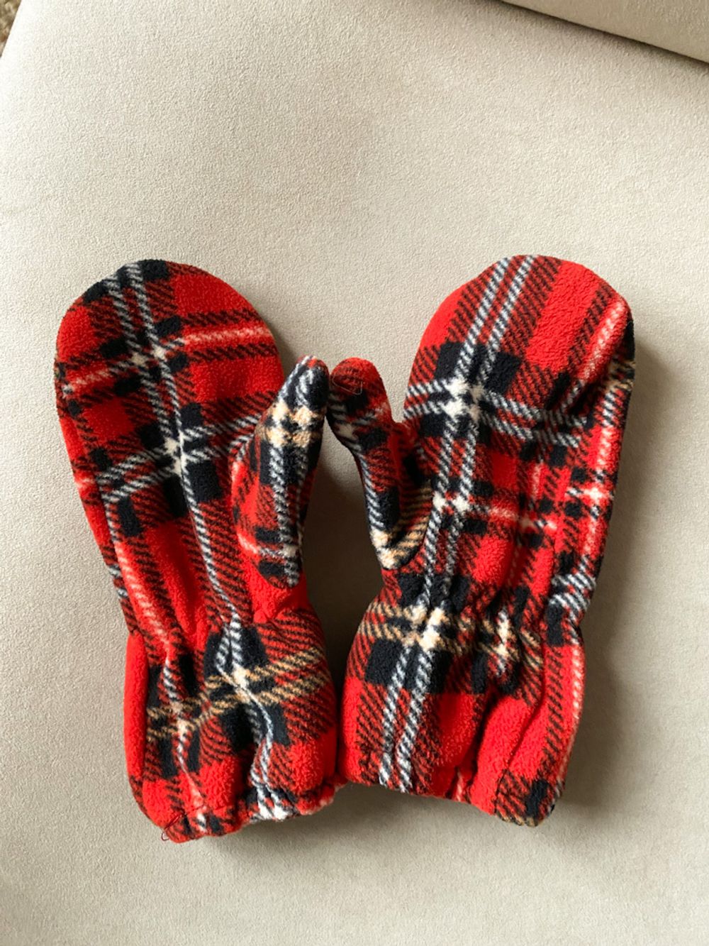 Новые варежки Mini Rodini, 128