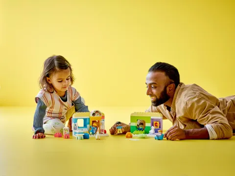 Конструктор LEGO Duplo 10992 Жизнь в Детском саду