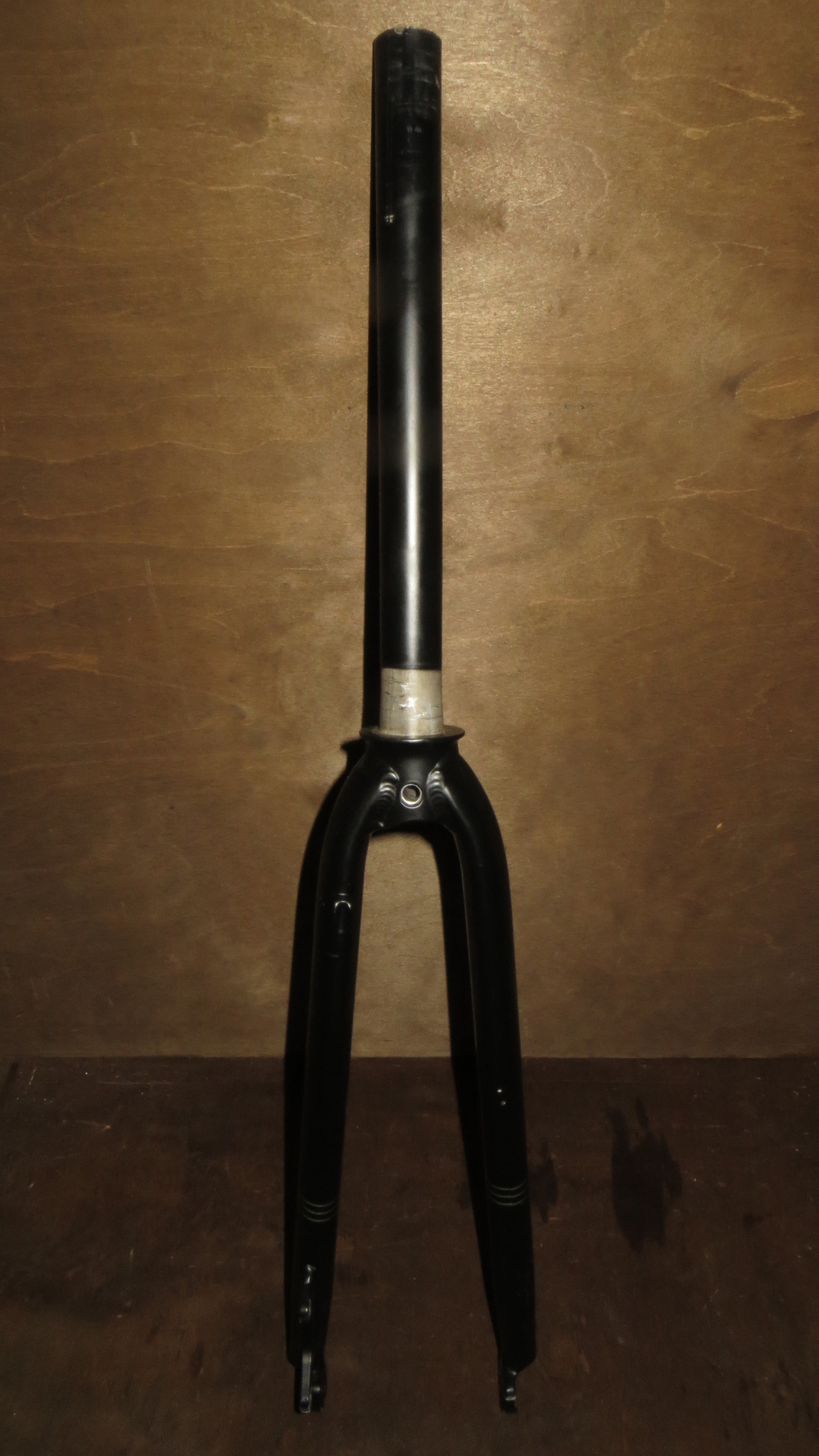 Вилка ригидная 28"