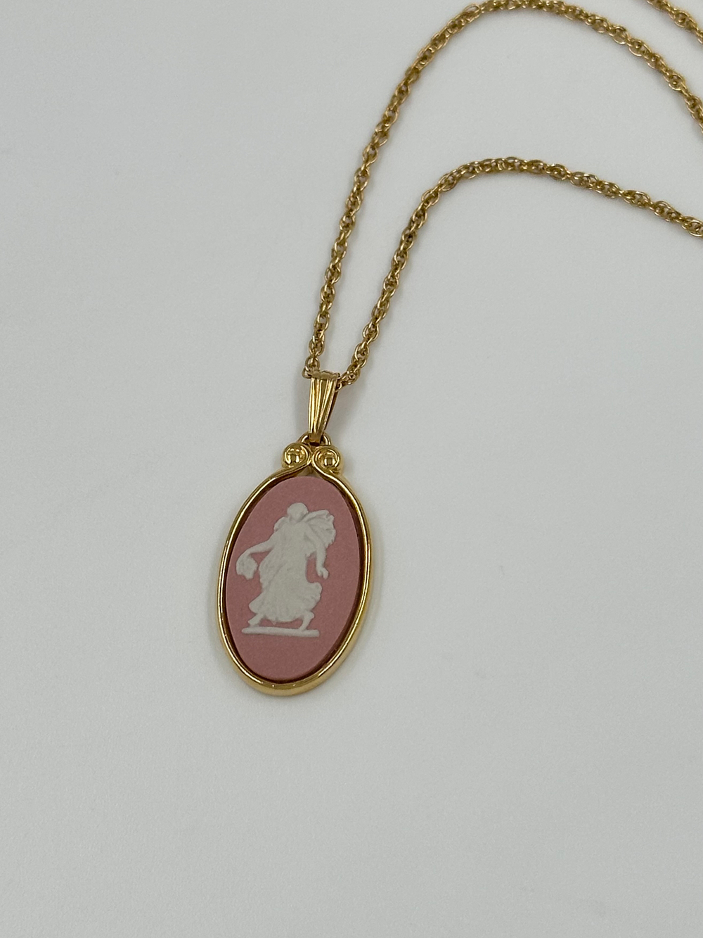 Кулон Wedgwood розовый