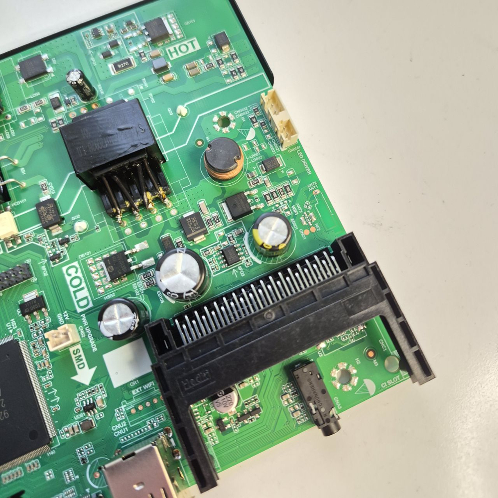 TP.SK105S.PB802 (T) main board HARTENS HT‐32H06B