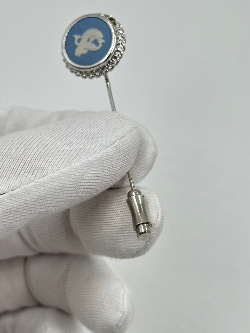 Брошь булавка Рыбы Wedgwood
